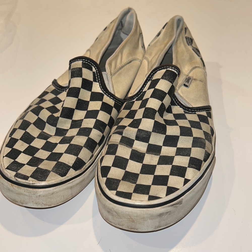 Slip on Checkered Vans